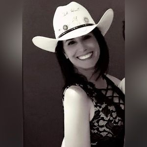 Meet your Posher, Katherine